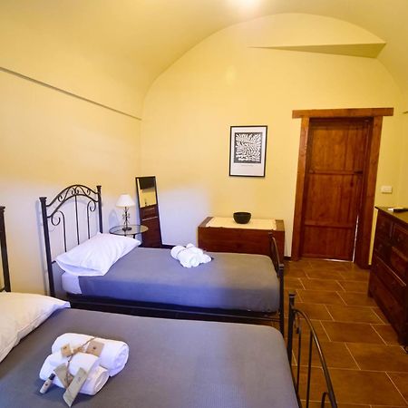 Domum In Petra Casa Nella Roccia Self Check - In Vila Modica Exterior foto