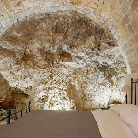 Domum In Petra Casa Nella Roccia Self Check - In Vila Modica Exterior foto