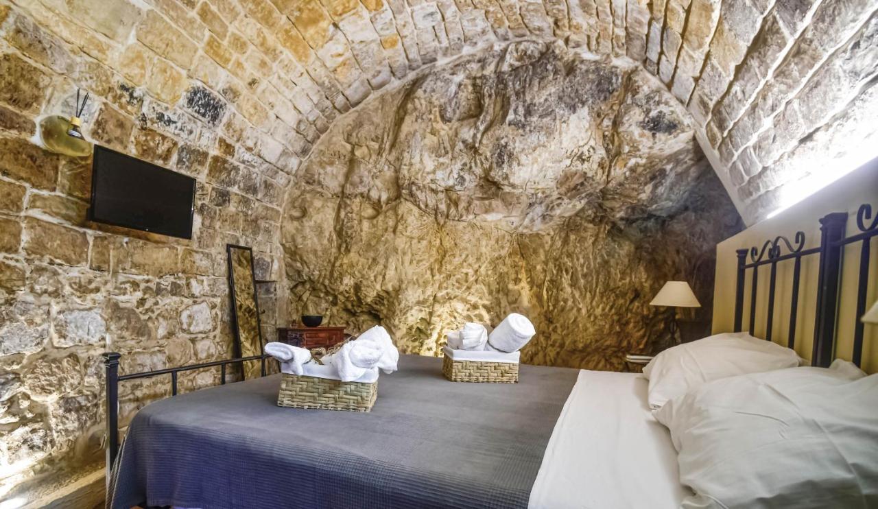 Domum In Petra Casa Nella Roccia Self Check - In Vila Modica Exterior foto